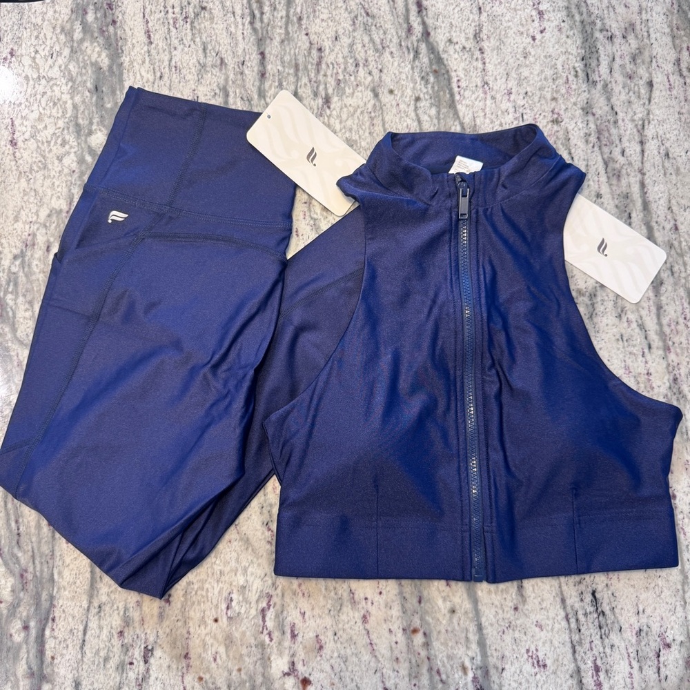 Fabletics Shiny Navy High Waisted Oasis Pocket Leggings & Leilani Tank Bundle - Picture 2 of 16